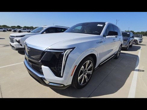Used 2026 Cadillac Escalade IQ Luxury 2 AWD/4WD image 1