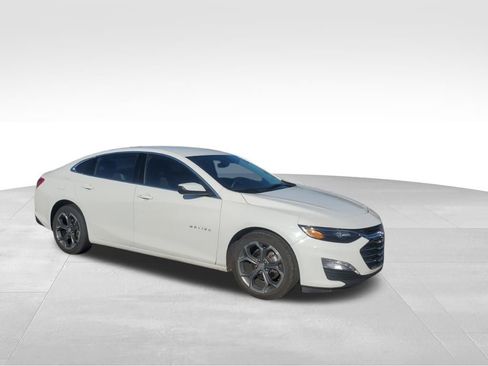 Used 2024 Chevrolet Malibu LT image 7