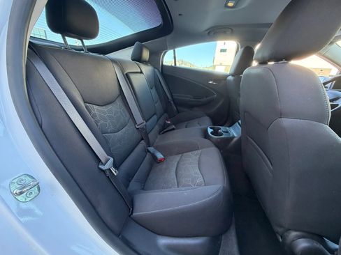 Used 2017 Chevrolet Volt LT FWD image 11