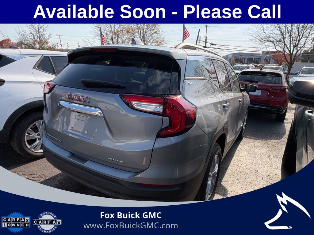 Used 2024 GMC Terrain SLE w/ Driver Convenience Package AWD/4WD image 4