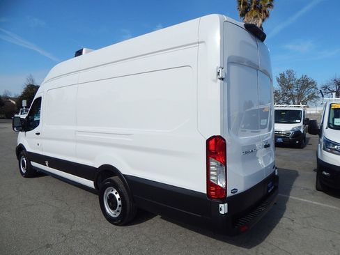 Used 2023 Ford Transit 250 image 6