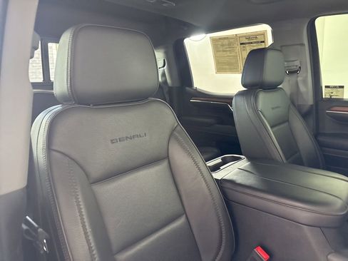 Used 2023 GMC Sierra 1500 Denali image 30