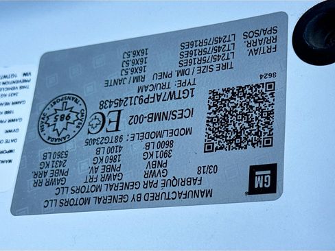 Used 2018 GMC Savana 2500 image 32