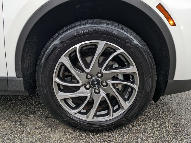 Used 2022 Lincoln Corsair FWD image 11