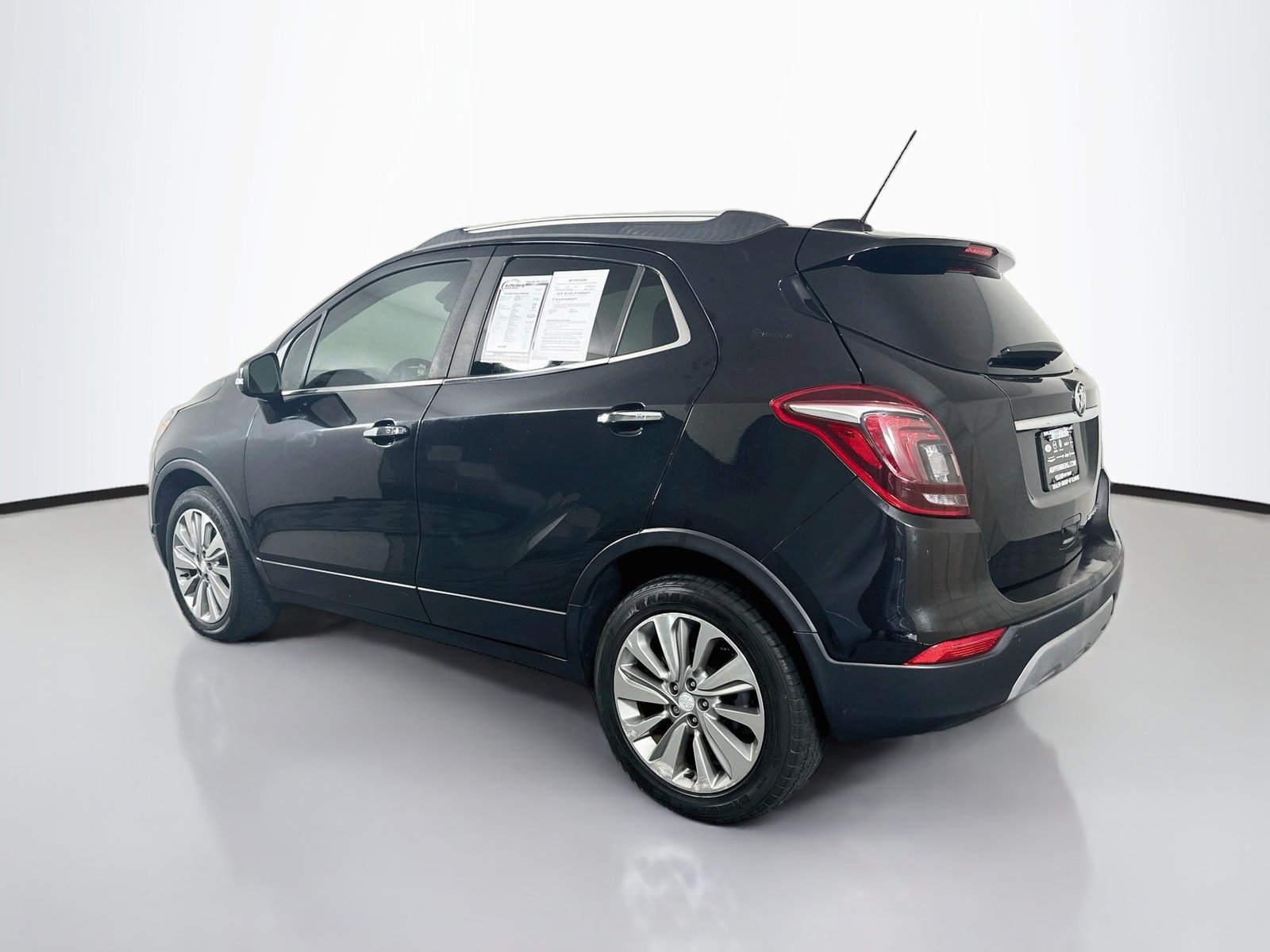 Used 2019 Buick Encore Preferred w/ Safety Package FWD image 5