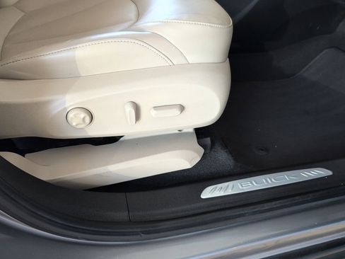 Used 2019 Buick Envision Essence image 49