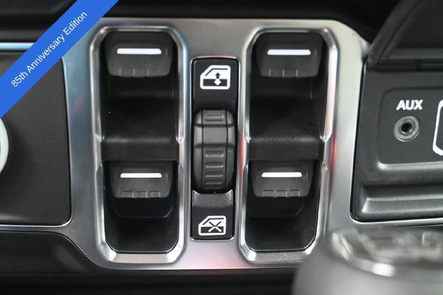 New 2026 Jeep Gladiator Sport AWD/4WD image 19