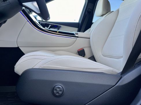 Certified 2025 Mercedes-Benz GLC 350e 4MATIC image 16