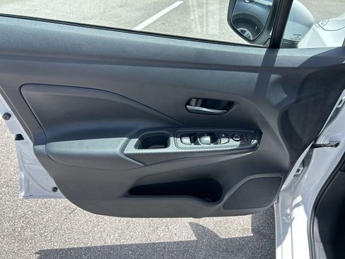 New 2025 Nissan Versa SV image 11