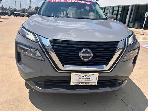 Used 2022 Nissan Rogue SL w/ SL Premium Package FWD image 2