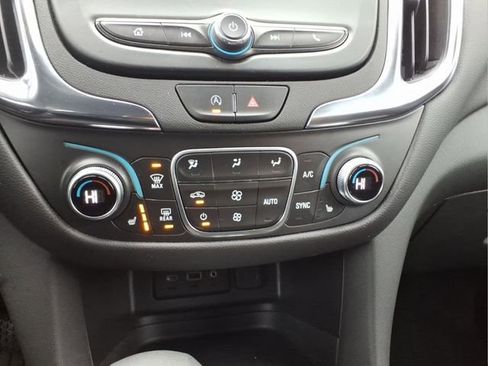 Certified 2024 Chevrolet Equinox LT image 18