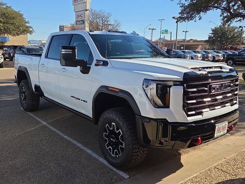 New 2026 GMC Sierra 2500 AT4X w/ LPO, Black Badging Package image 5