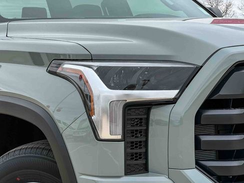 Used 2026 Toyota Tundra SR5 AWD/4WD image 3