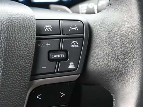 Used 2025 Toyota Camry XSE image 7