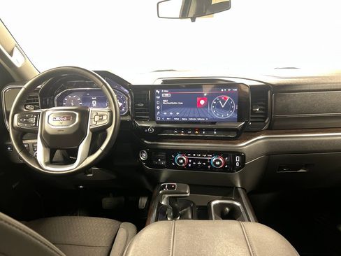 Certified 2025 GMC Sierra 1500 Elevation w/ Preferred Package AWD/4WD image 17