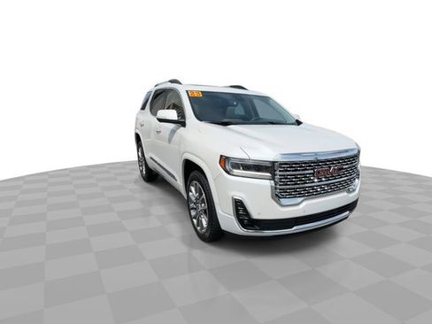 Used 2023 GMC Acadia Denali w/ Denali Ultimate Package AWD/4WD image 2