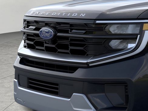 New 2026 Ford Expedition Platinum AWD/4WD image 17