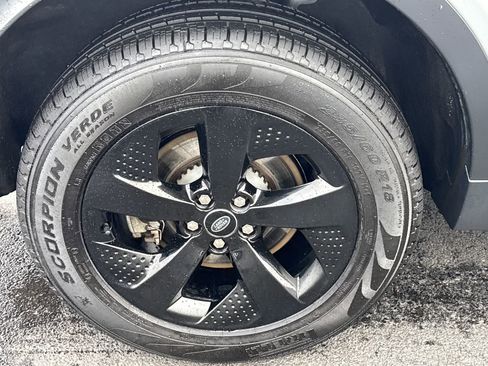 Used 2021 Land Rover Discovery Sport S image 10