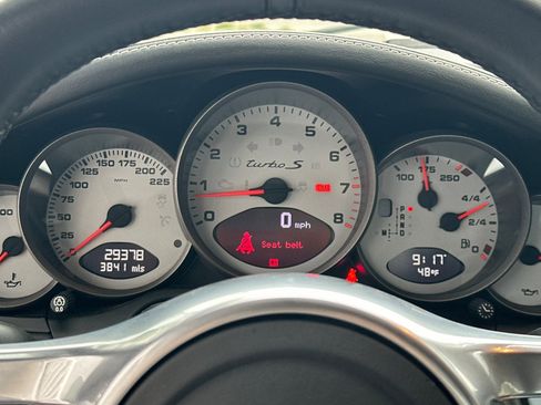 Used 2011 Porsche 911 Turbo S image 19