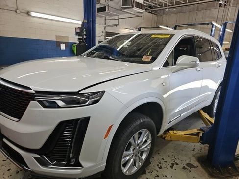 Used 2023 Cadillac XT6 Luxury AWD/4WD image 4