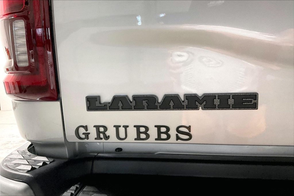 New 2026 RAM 3500 Laramie w/ Night Edition AWD/4WD image 32