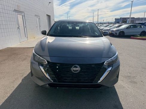 Used 2024 Nissan Sentra SV image 9