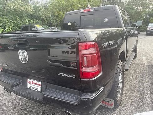 Used 2023 RAM 1500 Laramie AWD/4WD image 12