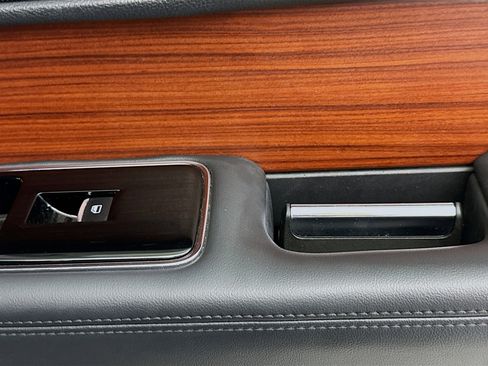 Used 2024 Lincoln Navigator L Premiere image 30