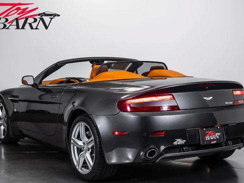Used 2009 Aston Martin V8 Vantage Roadster RWD image 3