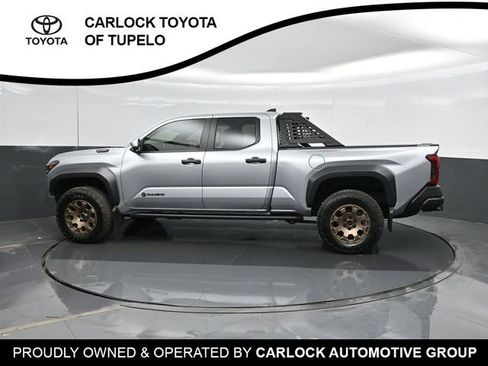 Used 2025 Toyota Tacoma 4x4 Double Cab Hybrid image 9