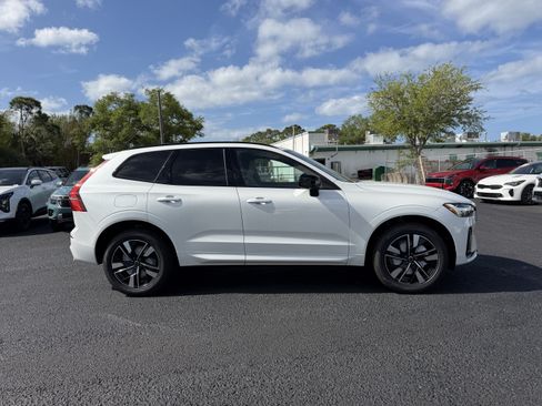 New 2026 Volvo XC60 B5 Core AWD/4WD image 2