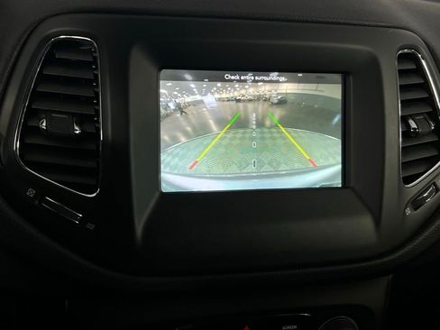 Used 2020 Jeep Compass Sport w/ Safety & Security Group image 16