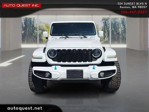Used 2024 Jeep Wrangler High Altitude AWD/4WD image 2