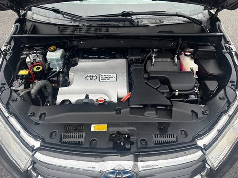 Used 2016 Toyota Highlander Limited AWD/4WD image 22