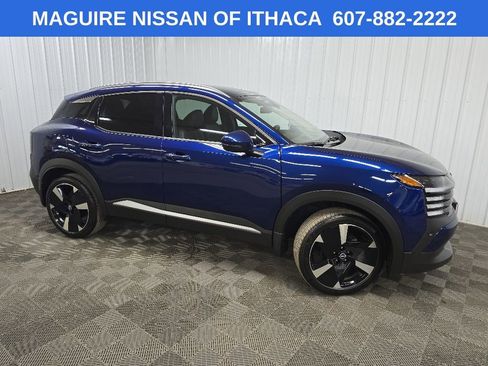 Used 2025 Nissan Kicks SR AWD/4WD image 1