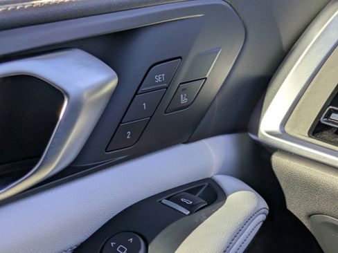 Used 2025 BMW X5 sDrive40i w/ Climate Comfort Package image 27