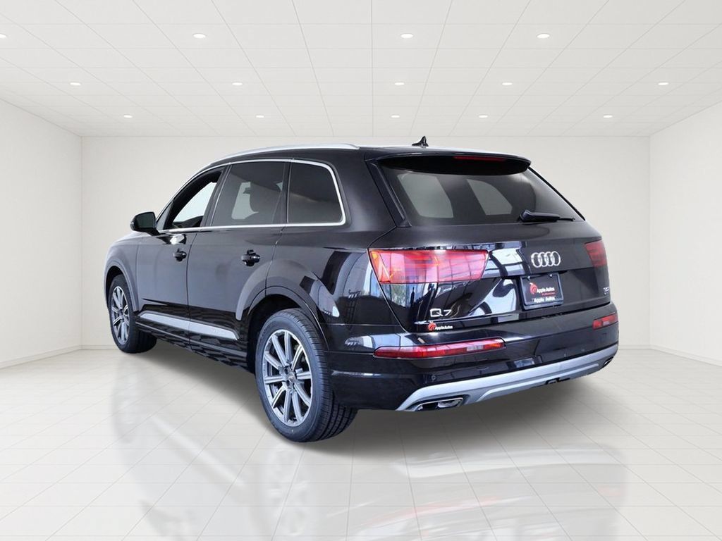 Used 2018 Audi Q7 3.0T Premium Plus w/ Premium Plus Package AWD/4WD image 4