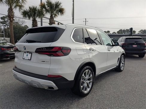 Used 2024 BMW X5 xDrive40i w/ Premium Package image 5