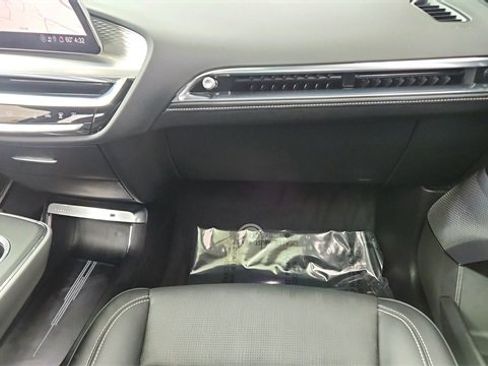 Used 2025 Cadillac Lyriq Sport image 37