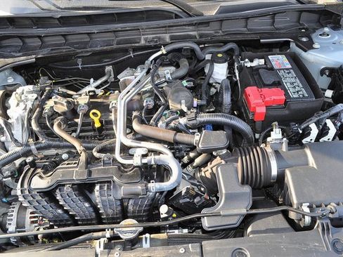 Used 2024 Nissan Altima 2.5 SV image 36