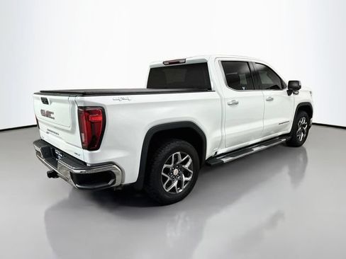 Used 2022 GMC Sierra 1500 SLT w/ SLT Premium Package AWD/4WD image 7