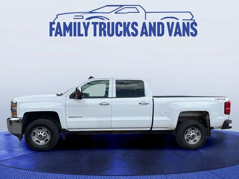 Used 2015 Chevrolet Silverado 2500 W/T w/ WT Convenience Package AWD/4WD image 2