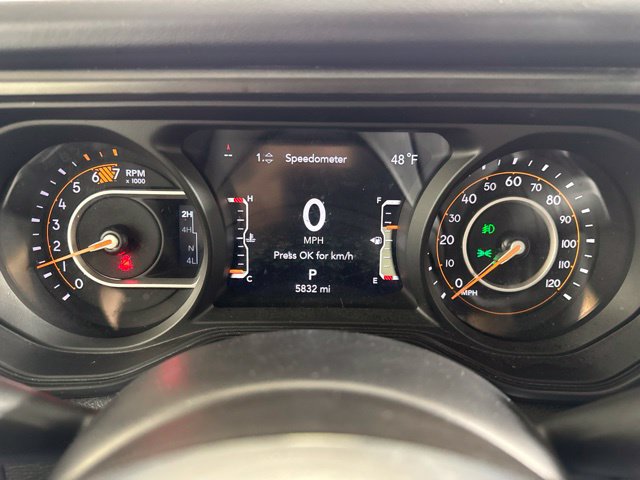Used 2026 Jeep Wrangler Unlimited Sahara AWD/4WD image 17