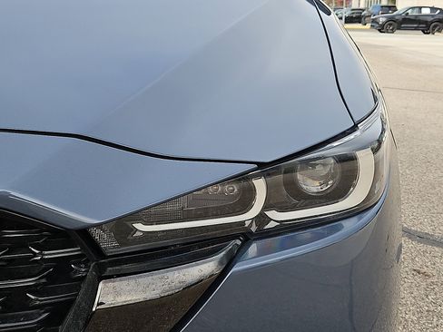 Used 2024 MAZDA CX-5 Carbon Edition image 9