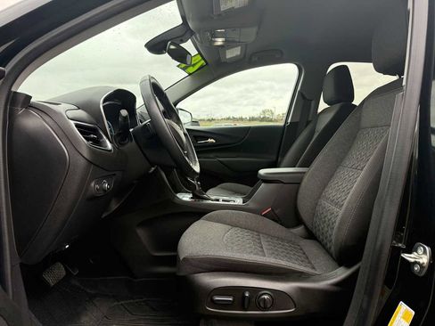 Used 2024 Chevrolet Equinox LT image 17