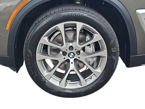 Used 2024 BMW X5 xDrive40i AWD/4WD image 28