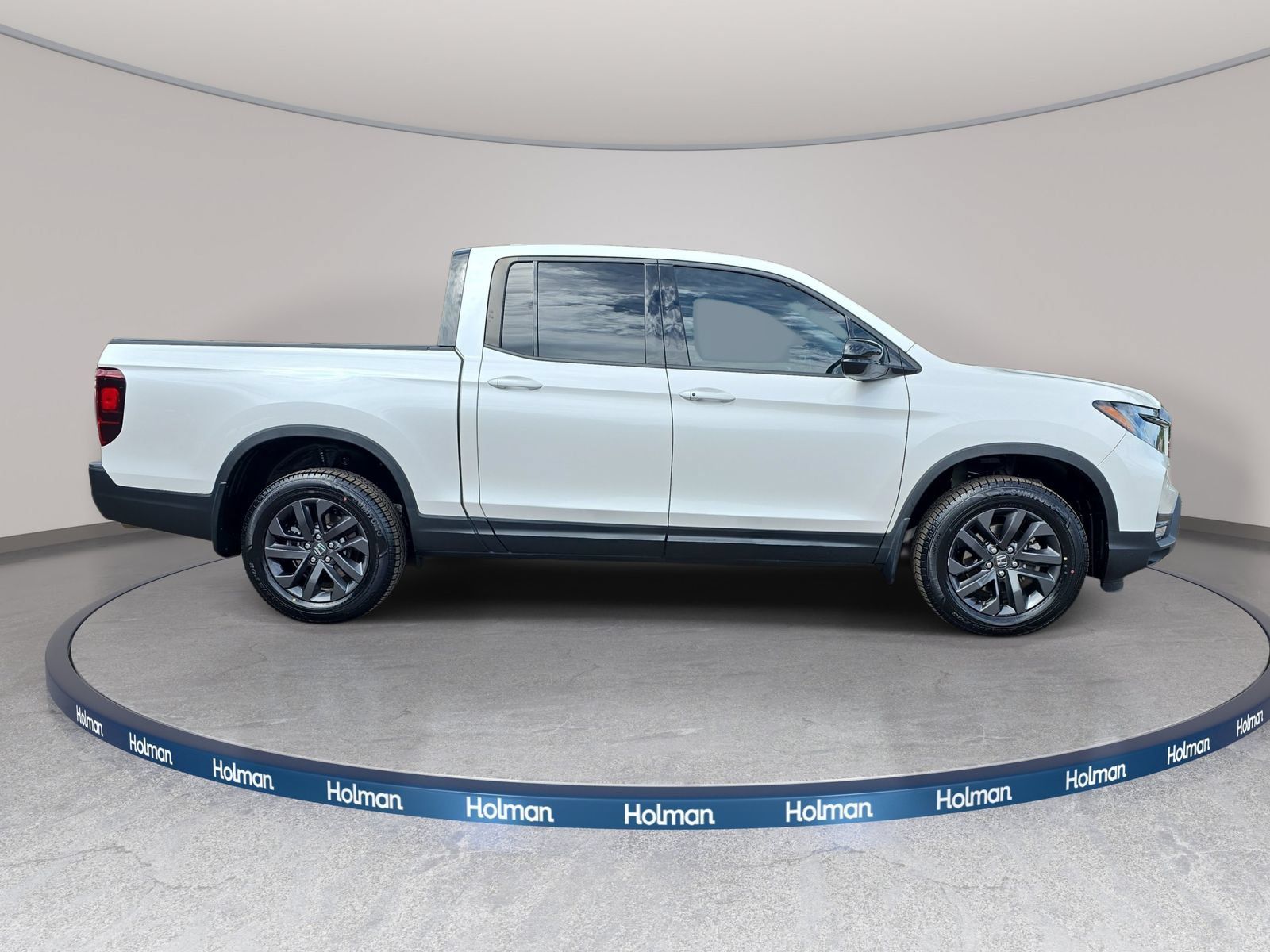 Used 2023 Honda Ridgeline Sport image 5