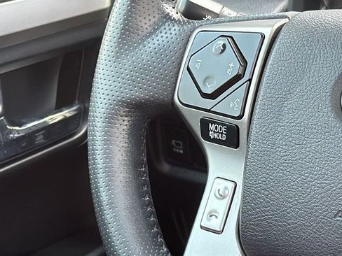 Used 2024 Toyota 4Runner Limited AWD/4WD image 23