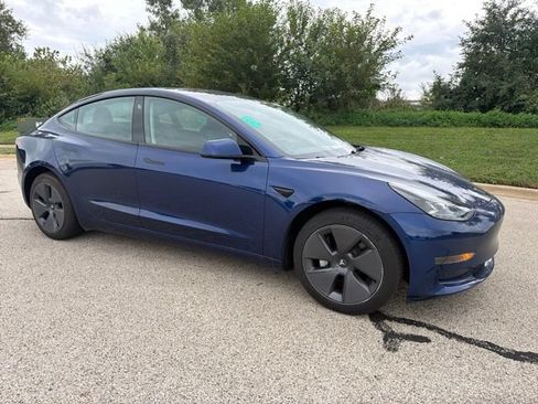 Used 2023 Tesla Model 3 Standard Range RWD image 11