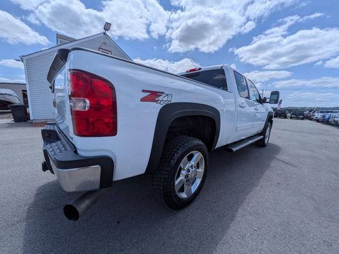 Used 2013 Chevrolet Silverado 3500 LTZ w/ LTZ Plus Package AWD/4WD image 9